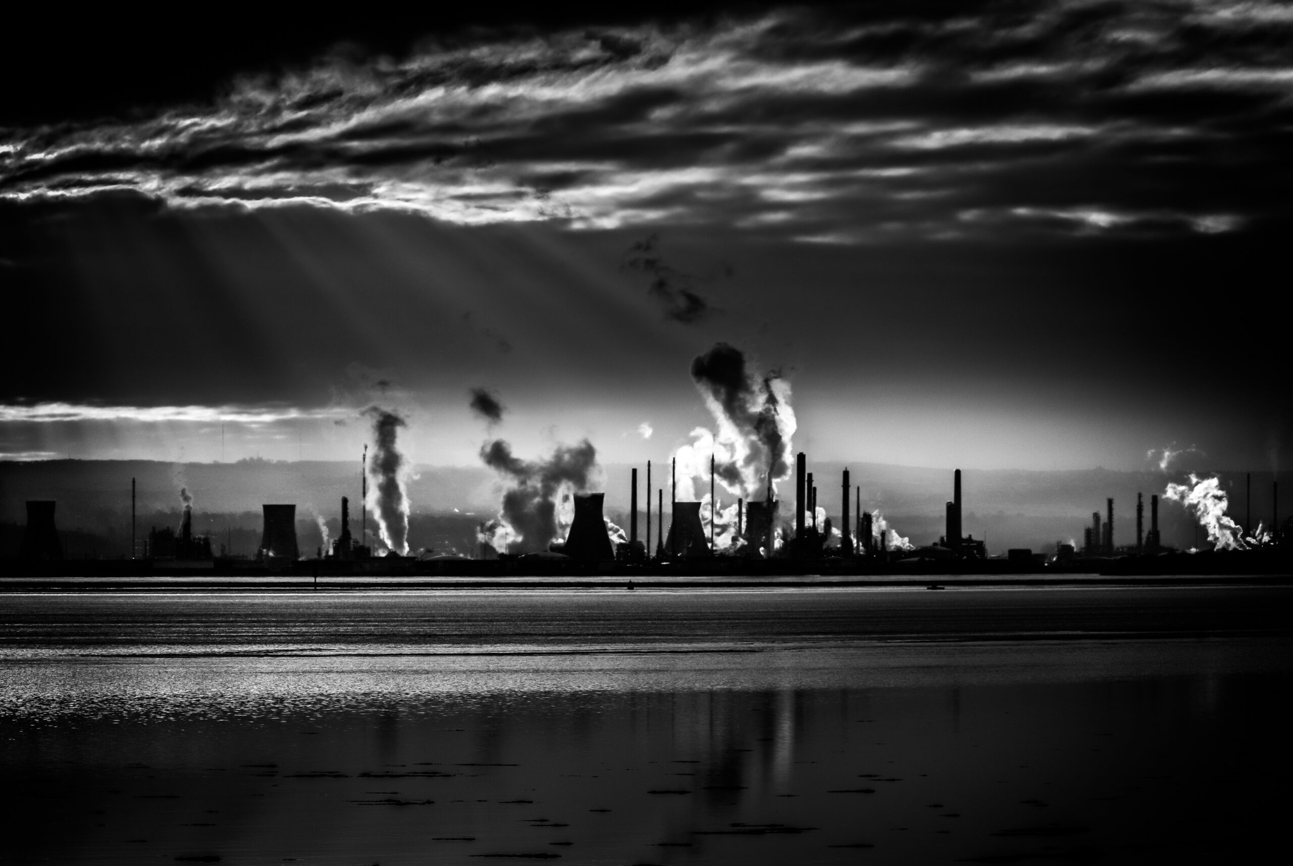 cityscape-photography-of-city-near-body-of-water-scaled-1 %categories% - أداء قطاع البتروكيماويات في بورصة السعودية cityscape-photography-of-city-near-body-of-water-scaled-1 أداء قطاع البتروكيماويات في بورصة السعودية